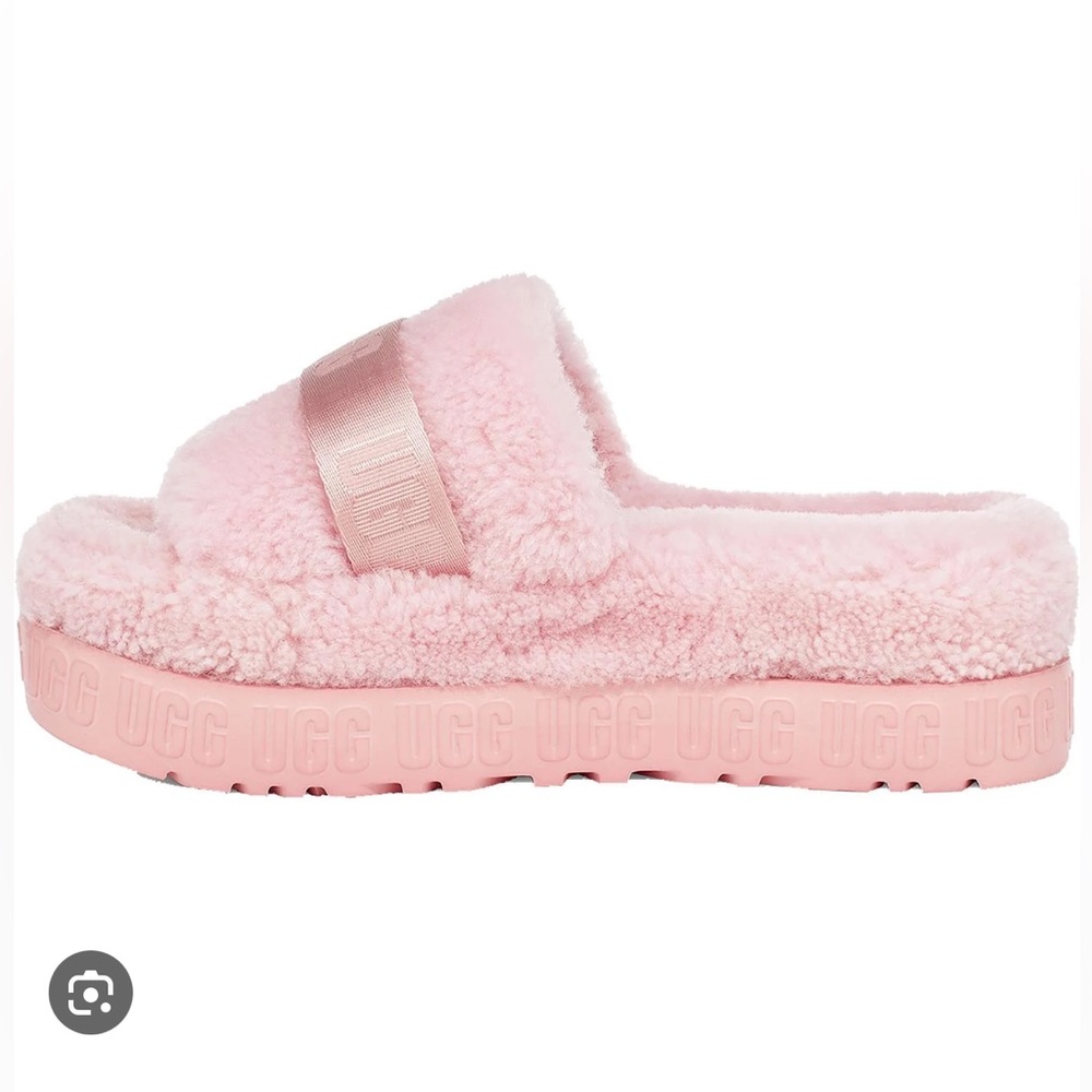 (NEW) Pink Cloud & White Fuflitta Uggs